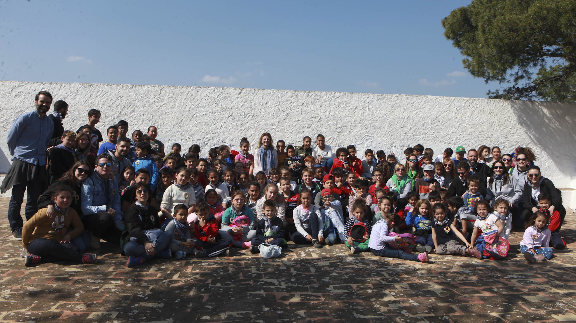 170315 con alumnos colegio en Ermita Magdalena (11).jpg