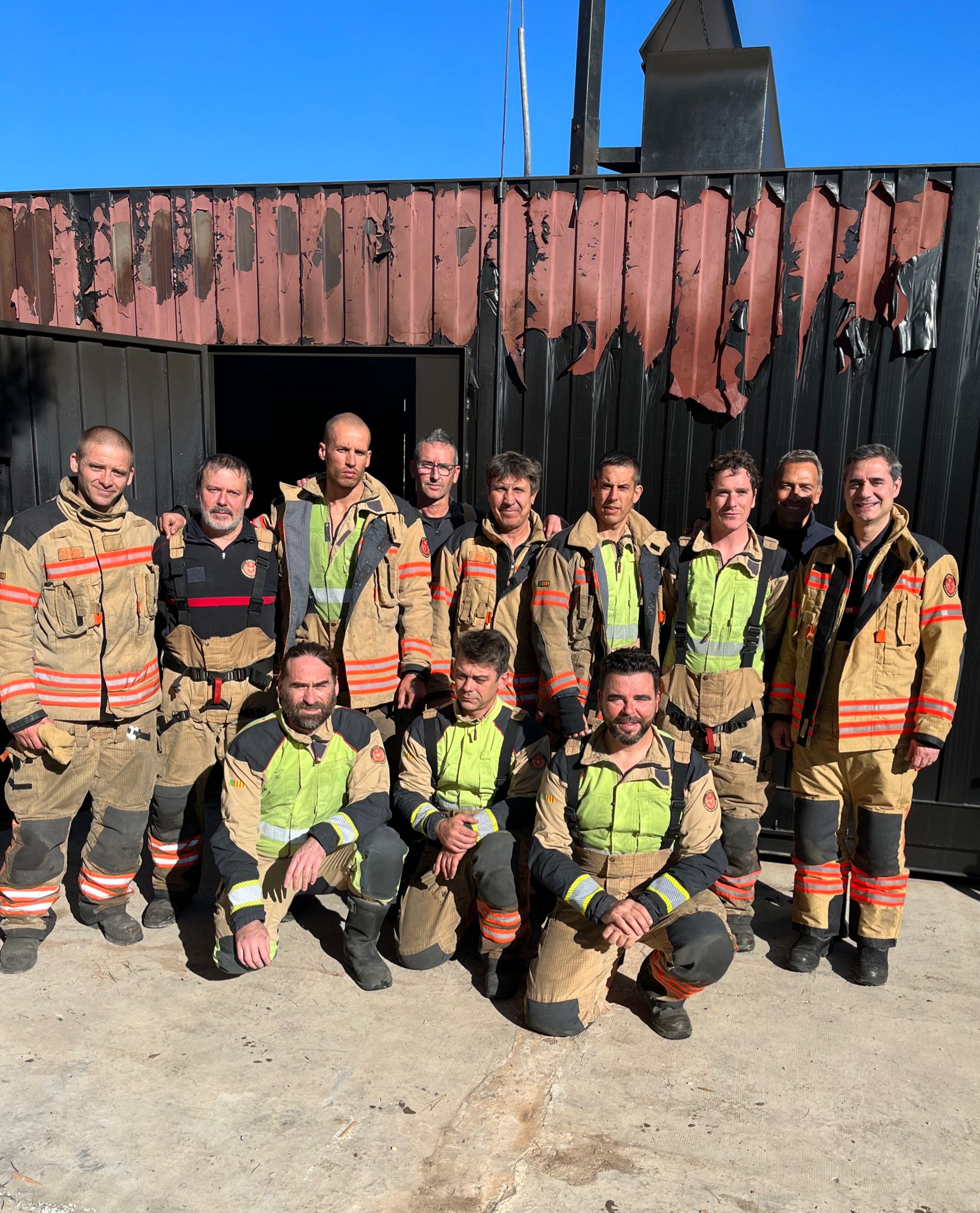 El concejal de Seguridad y Emergencias, Antonio Ortolá, participa en un simulacro de incendio junto al cuerpo de bomberos del Ayuntamiento de Castellón