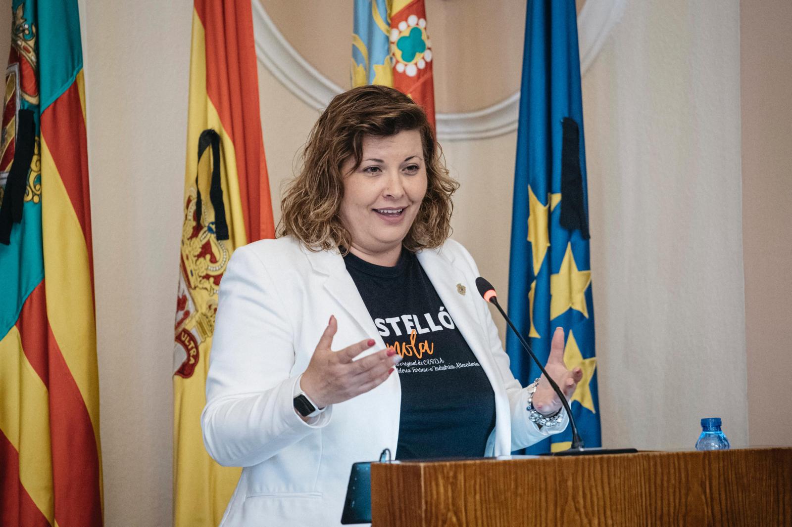 Begoña Carrasco sigue ocultando la factura de la comilona de 10.400 € en un restaurante de Castelló