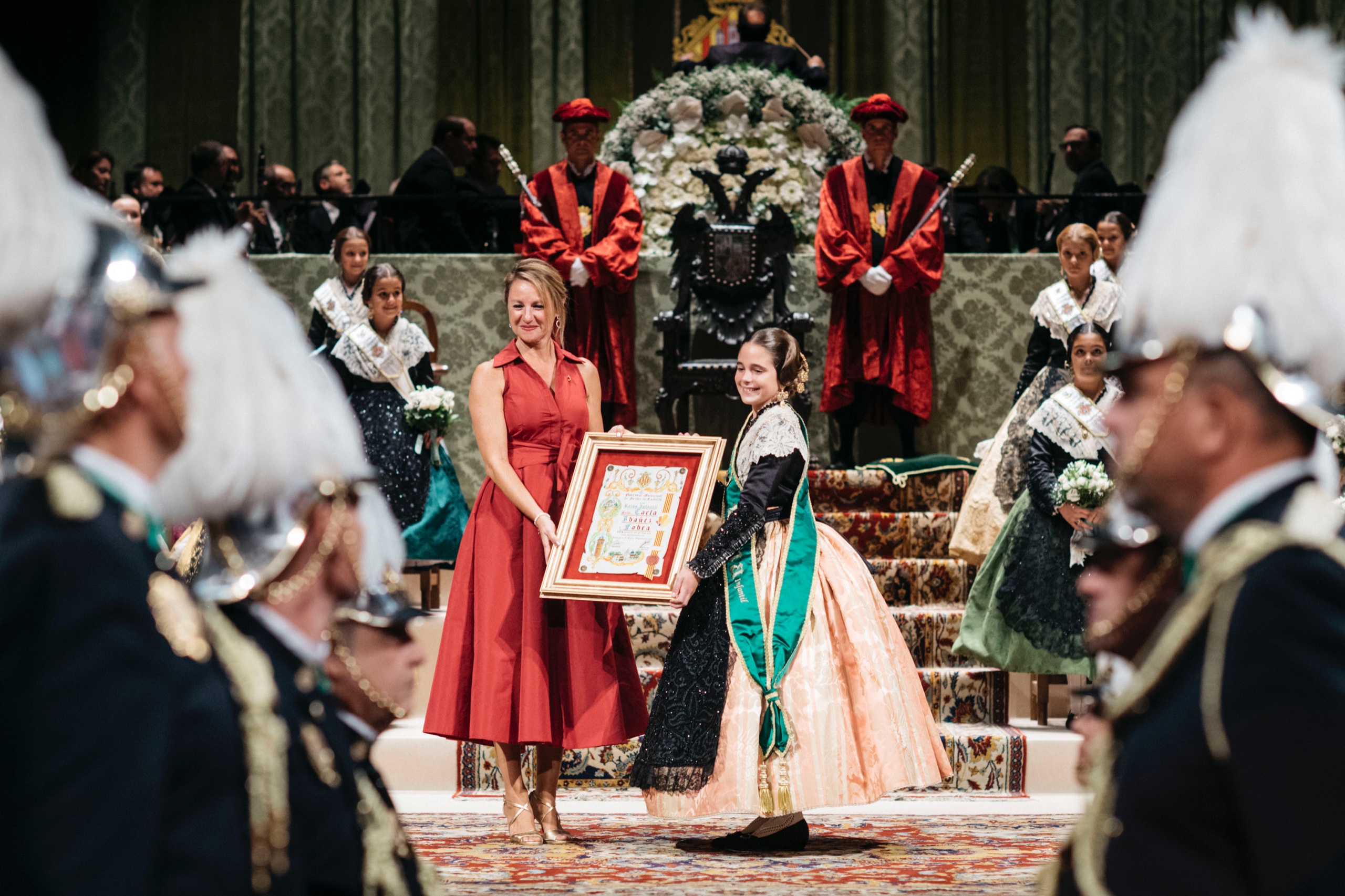 Carla Ibáñez es proclamada Reina Infantil de las Fiestas de Castellón