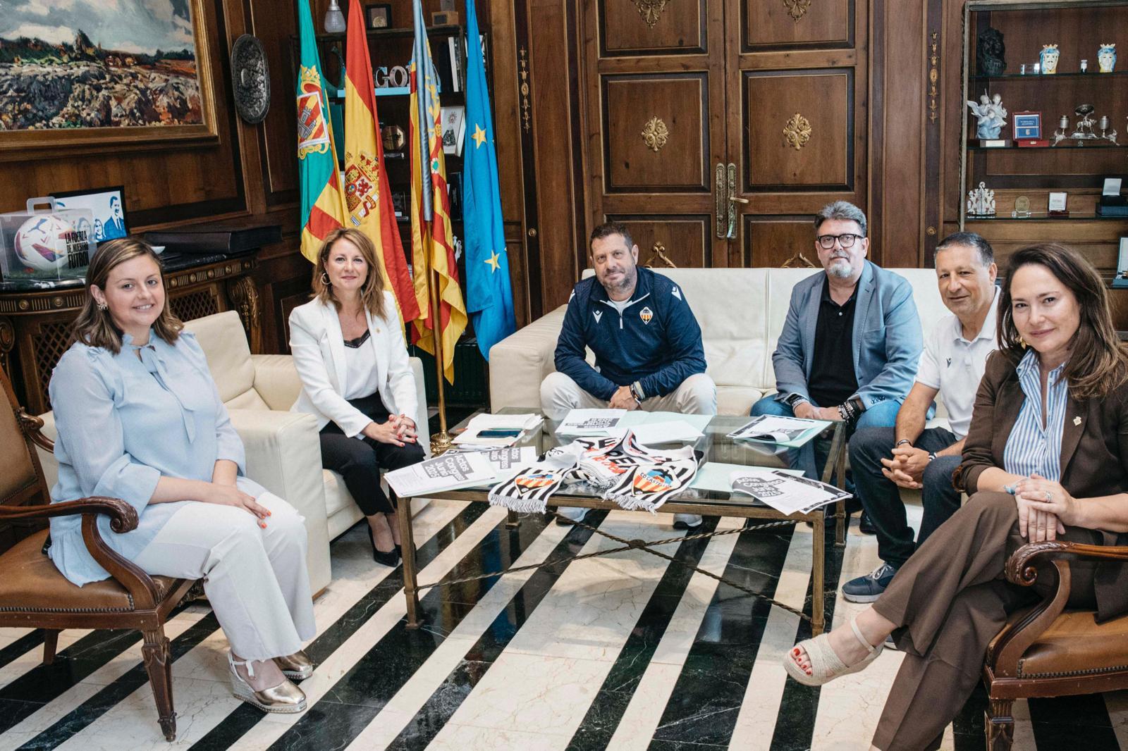 Carrasco: “El XXI Congrés de Penyes de Futbol convertirà a Castelló en capital de l'esport i del turisme esportiu amb més de 1.000 participants”