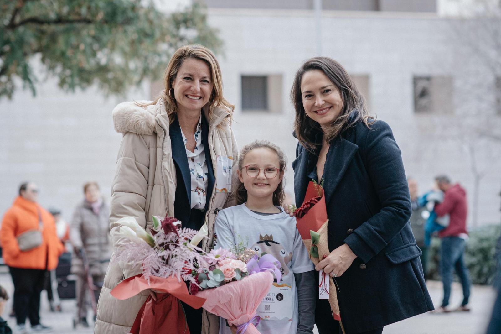 L'alcaldessa dona suport a la recerca del càncer infantil amb Vega com a exemple de superació