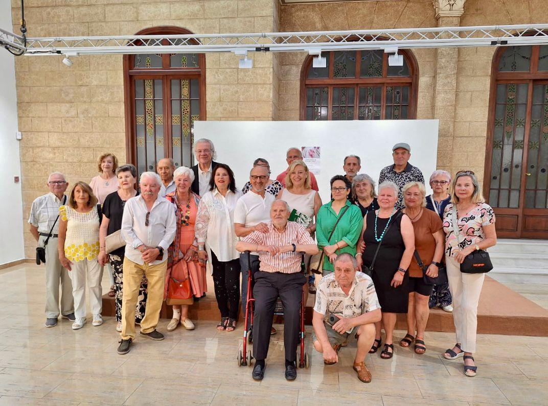 Adsuara ensalza el trabajo creativo de medio centenar de mayores de la ciudad